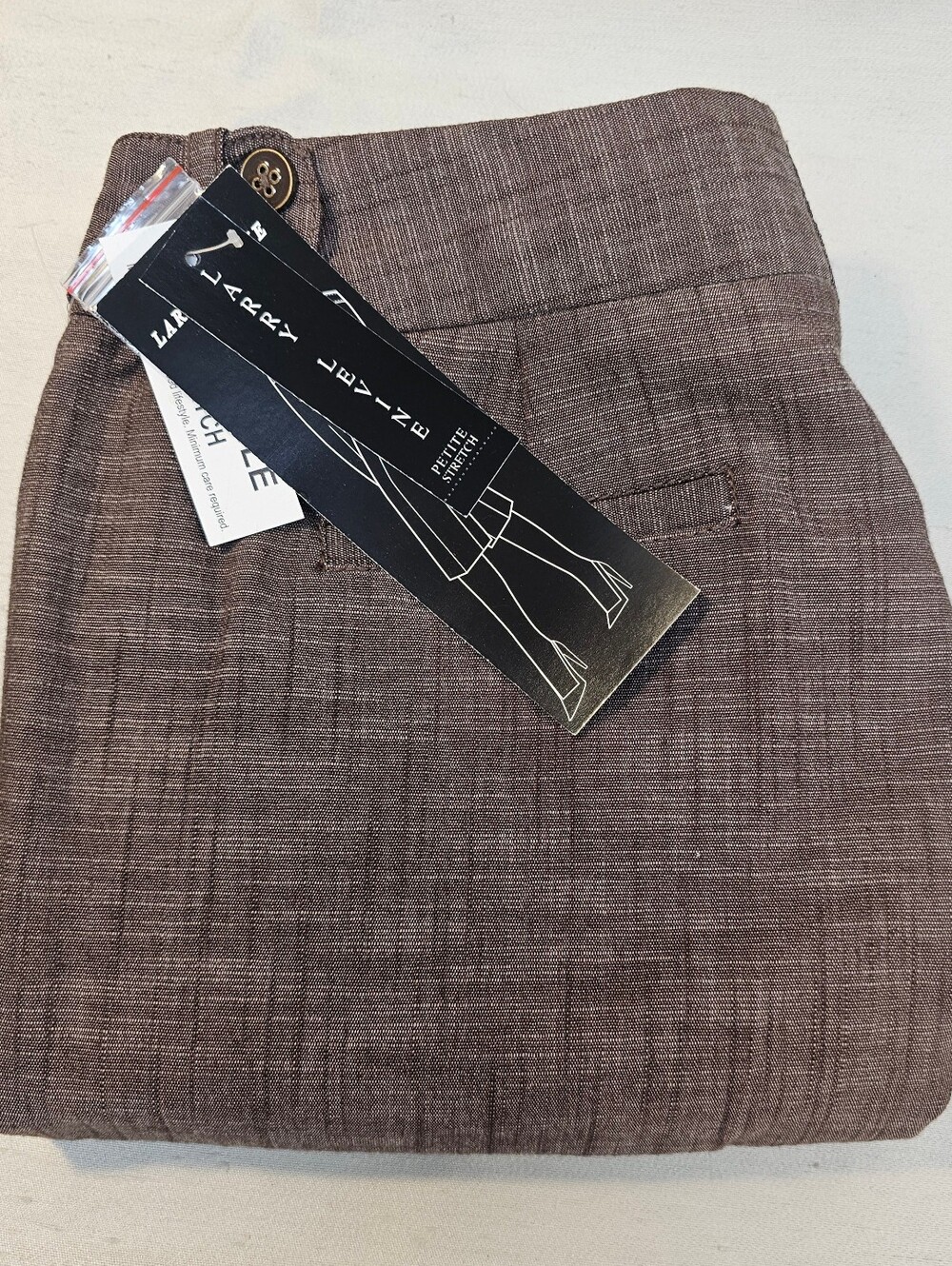 Larry Levine Women's Petite Stretch Chocolate Brown Crops
